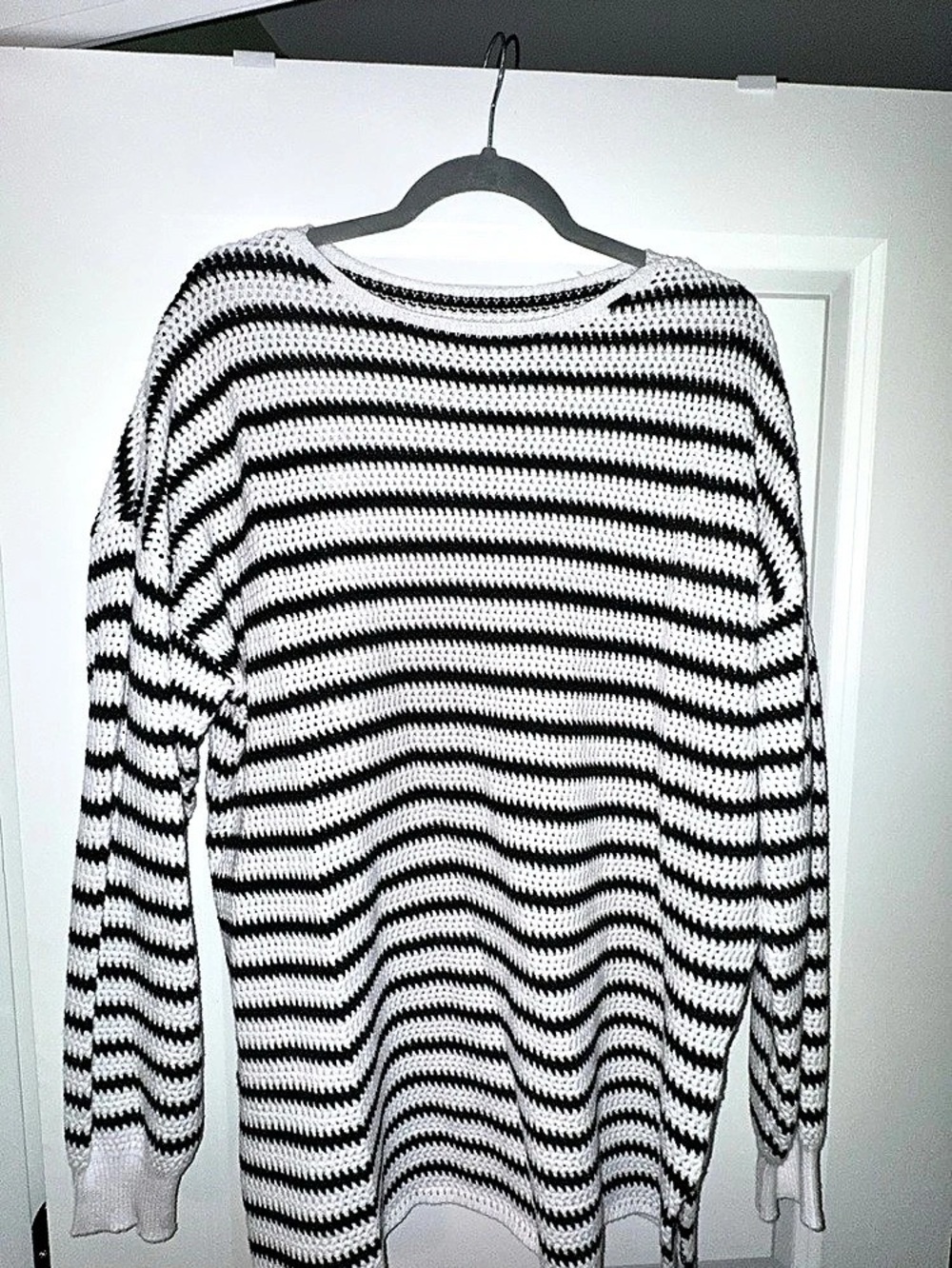 Striped Crew Neck Sweater in Black & White